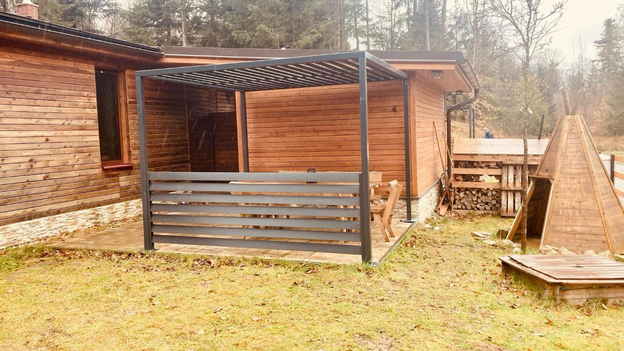 Lesni Chata Mikulovice Mikulovice  Eksteriør billede